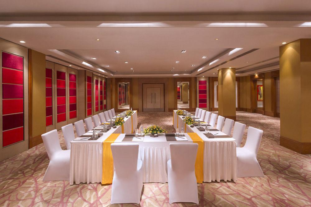 Le Meridien Gurgaon, Delhi NCR Exterior foto