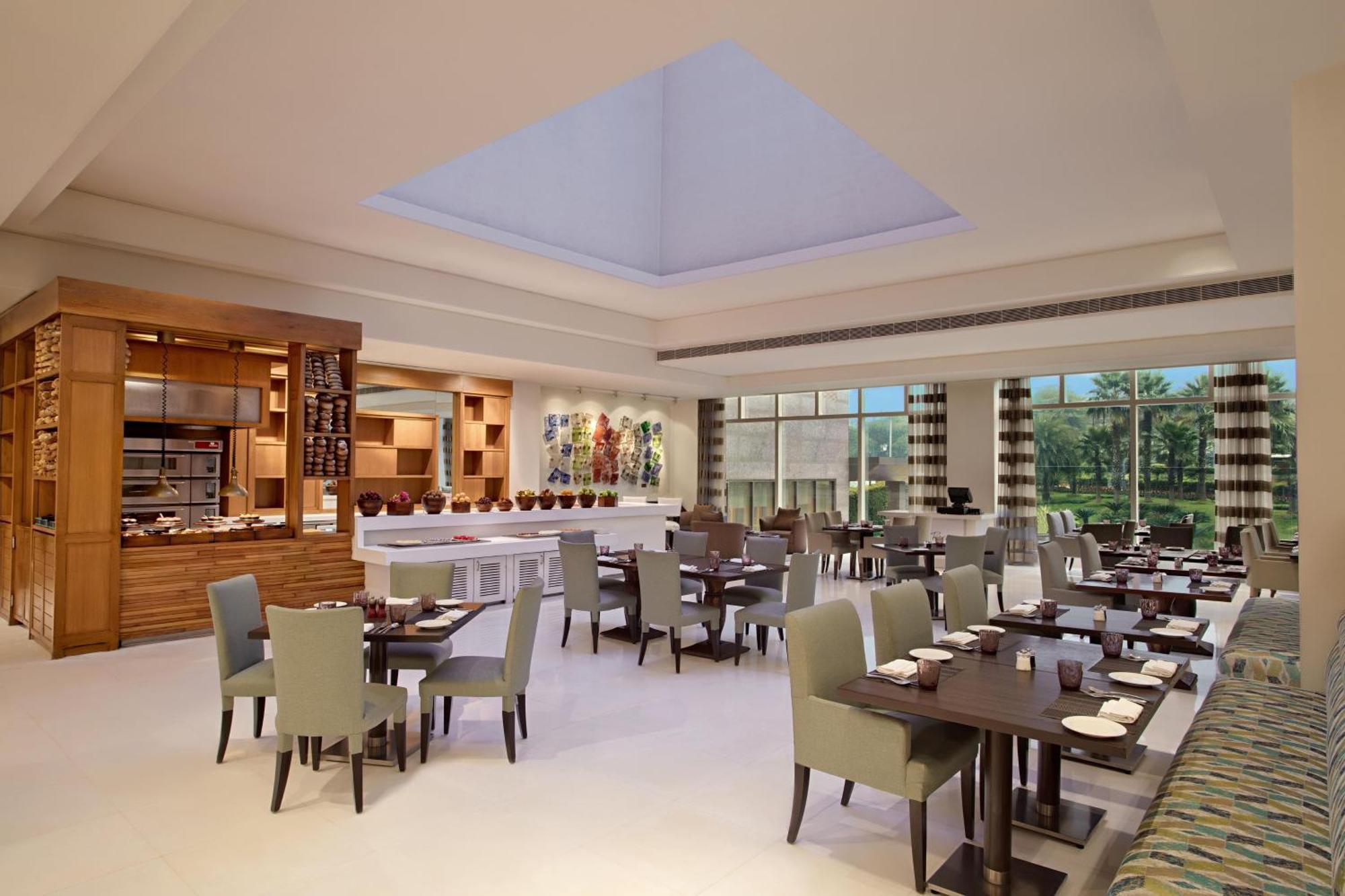 Le Meridien Gurgaon, Delhi NCR Exterior foto