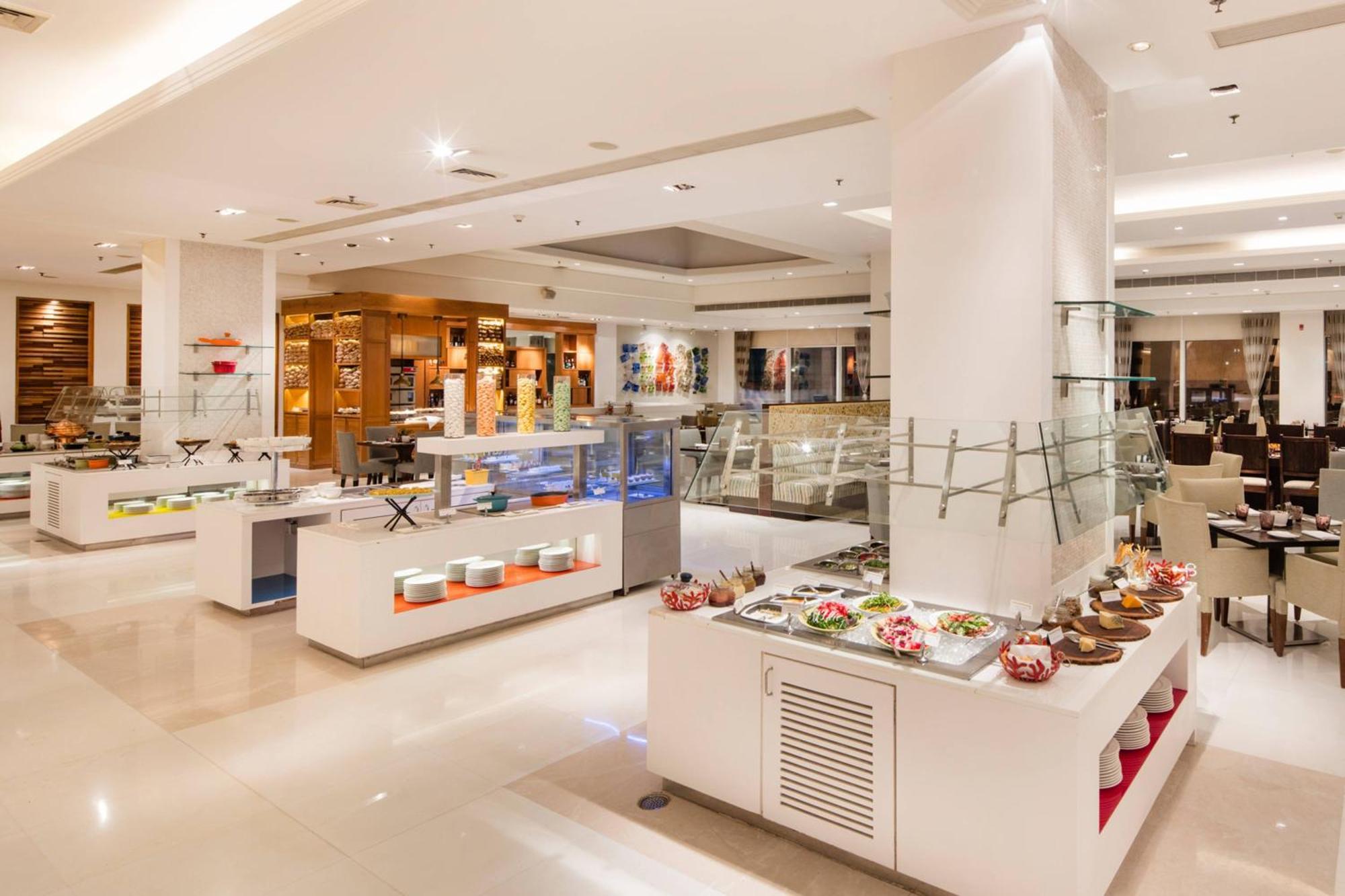 Le Meridien Gurgaon, Delhi NCR Exterior foto