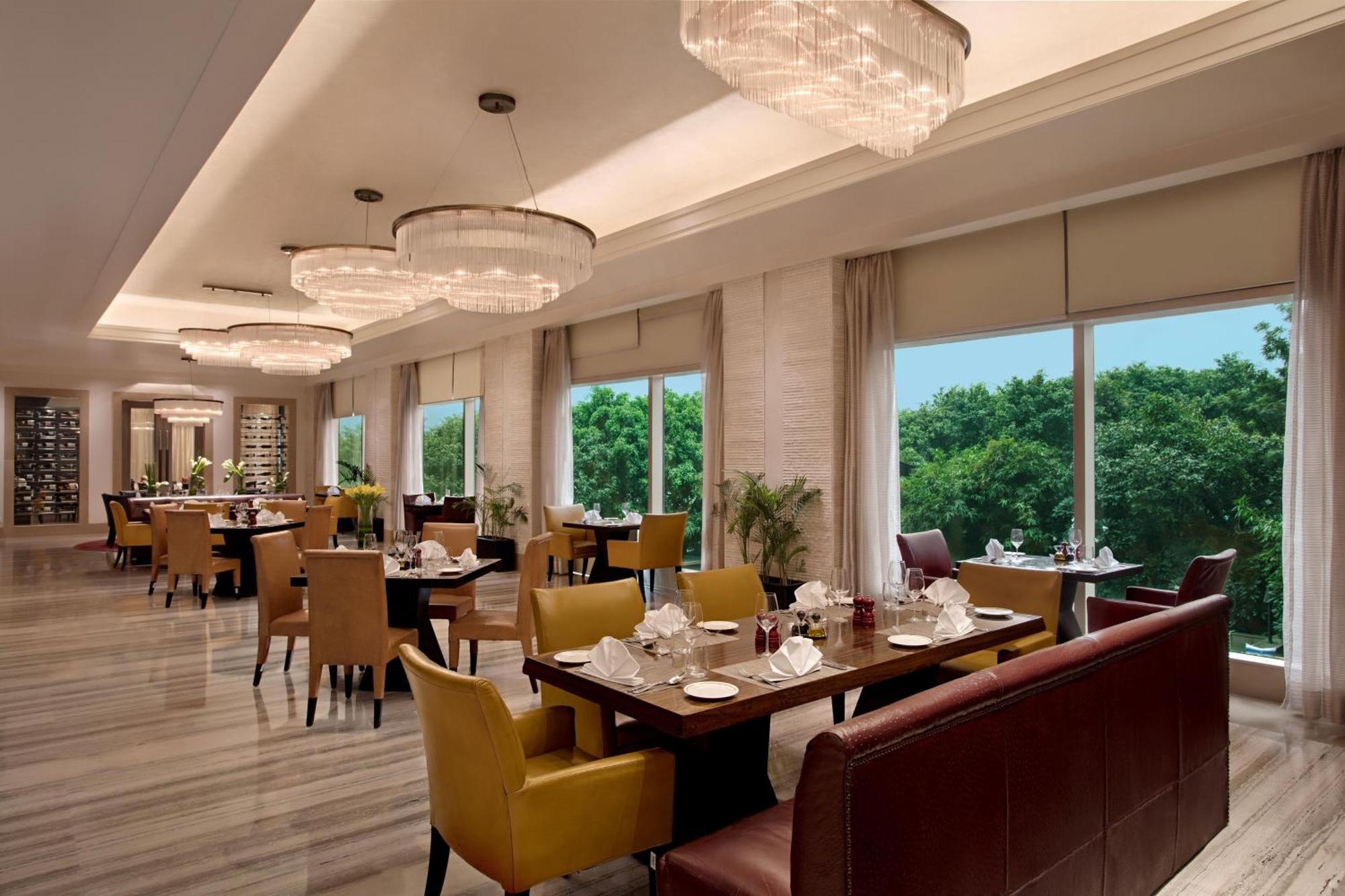 Le Meridien Gurgaon, Delhi NCR Exterior foto