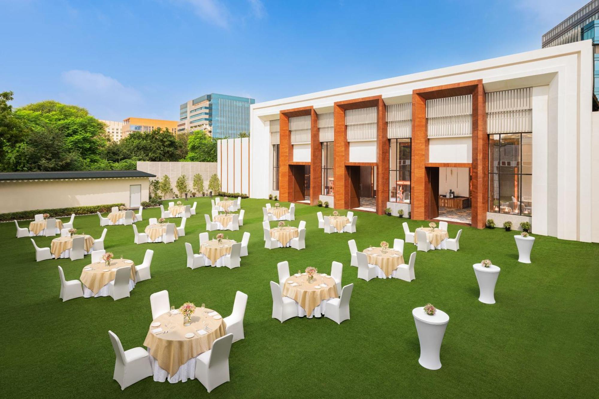 Le Meridien Gurgaon, Delhi NCR Exterior foto