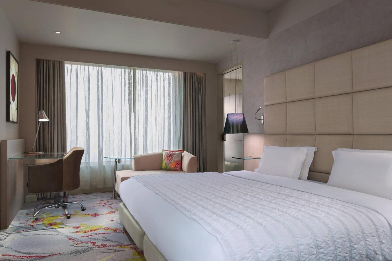 Le Meridien Gurgaon, Delhi NCR Exterior foto